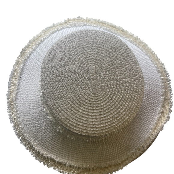 Straw edge rose band sun hat - Picture 3 of 5